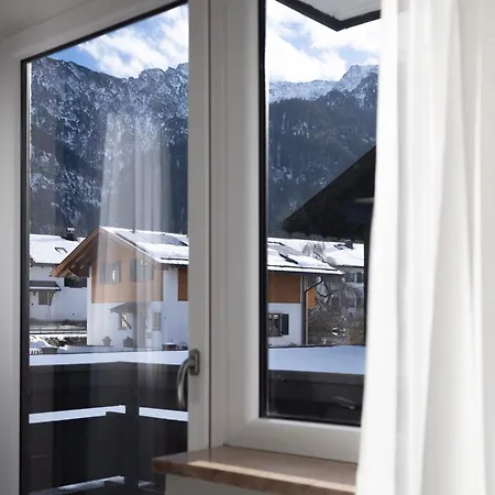 I Eschenlohe, Modern Bright With Mountain View Lägenhet Eschenlohe