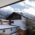 I Eschenlohe, Modern Bright With Mountain View Lejlighed