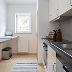 I Eschenlohe, Modern Bright With Mountain View Lejlighed *