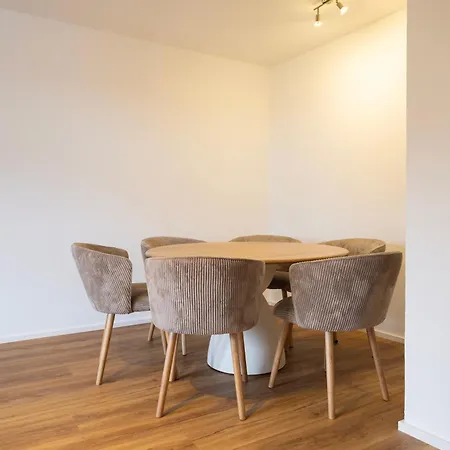 I Eschenlohe, Modern Bright With Mountain View Apartment