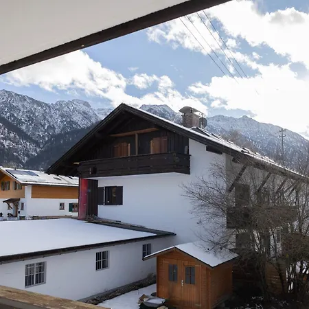 I Eschenlohe, Modern Bright With Mountain View شقة